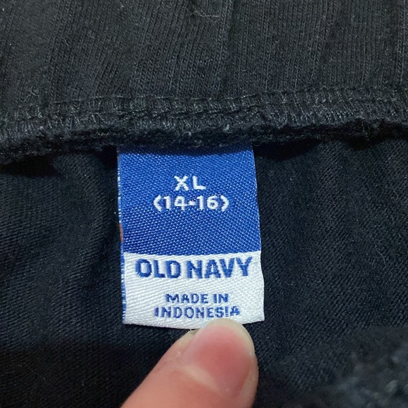 Old Navy comfy cotton shorts. Brand new with pockets - Picture 2 of 6